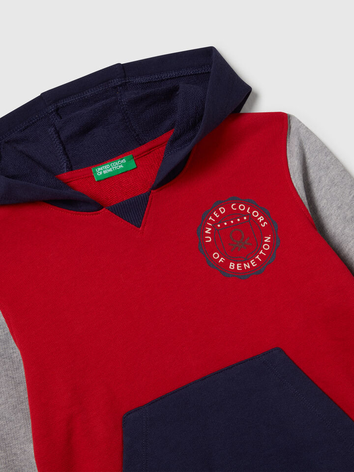 SWEATER W/HOOD Junior Boy image number 3